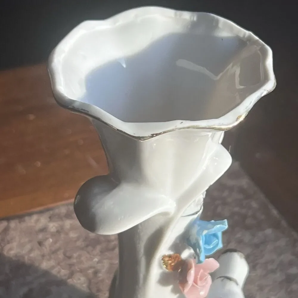VTG Shiah Yih Porcelain Vase- Doves & Applied Blue/Pink Flowers- Gold Trim 6.5”